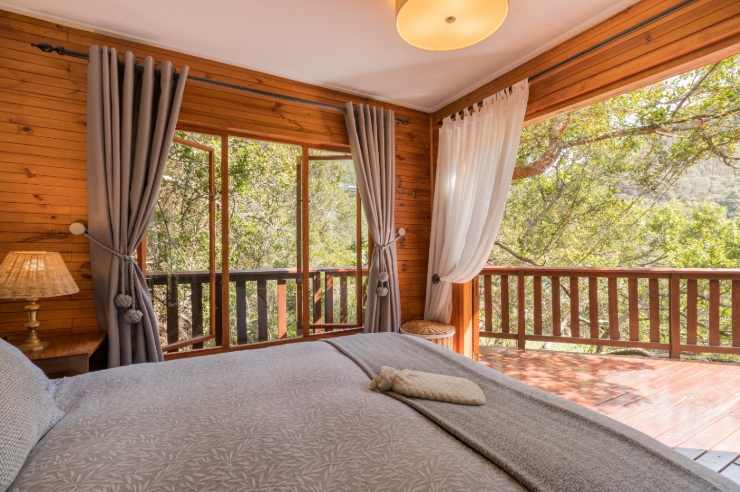 Ballots Bay Treehouse Bedroom View