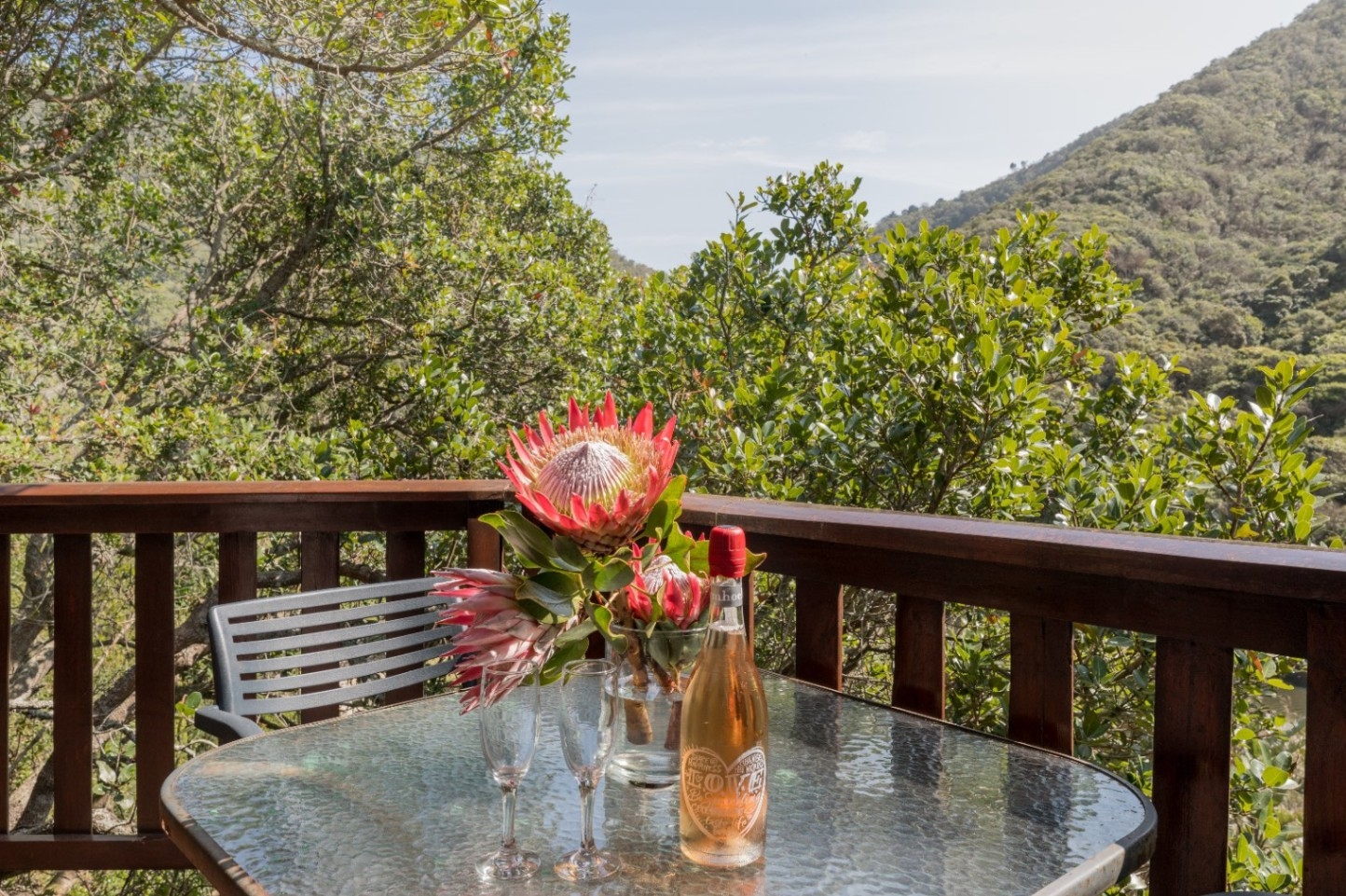 Ballots Bay Treehouse Outdoor Table