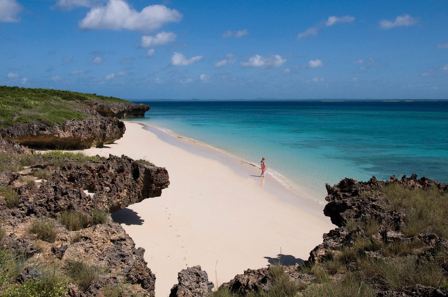 Nuarro Lodge Beach