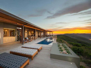 Alkira Lodge Pool Deck