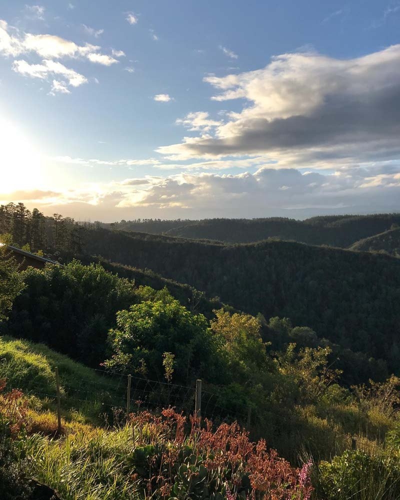 Cliffhanger Cottages Rolling Hills