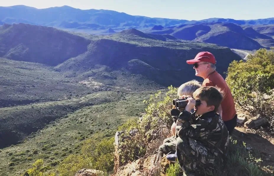 Game Viewing Using a Binocular 