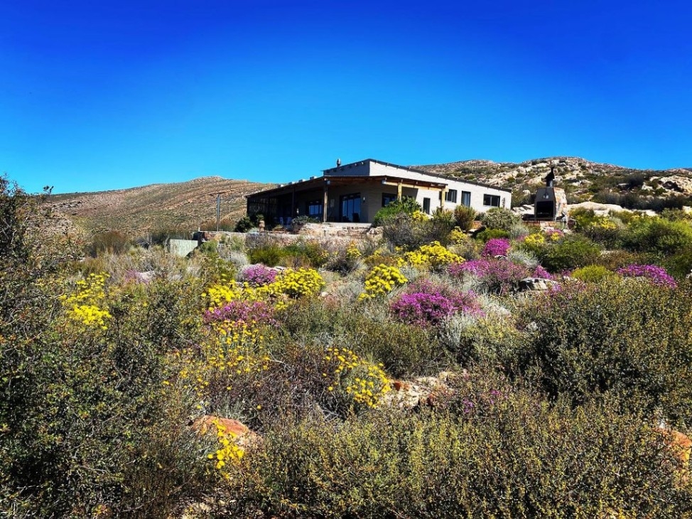 Tierkloof Mountain Cottages Setting