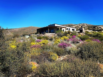 Tierkloof Mountain Cottages Setting