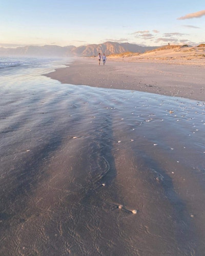 Beach walks Walker Bay