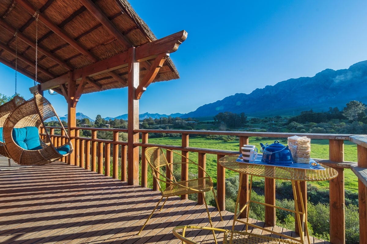 Tulbagh Mountain Cabin Deck View