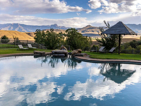 Montusi Mountain Lodge Swimming Pool