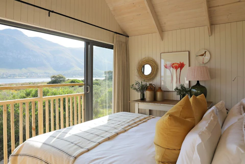 Coot Club Boathouses Bedroom