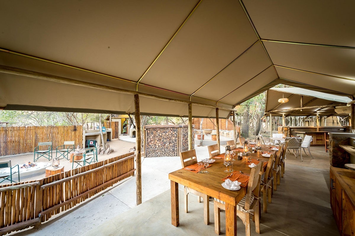 Bundox Safari Lodge Dining Area