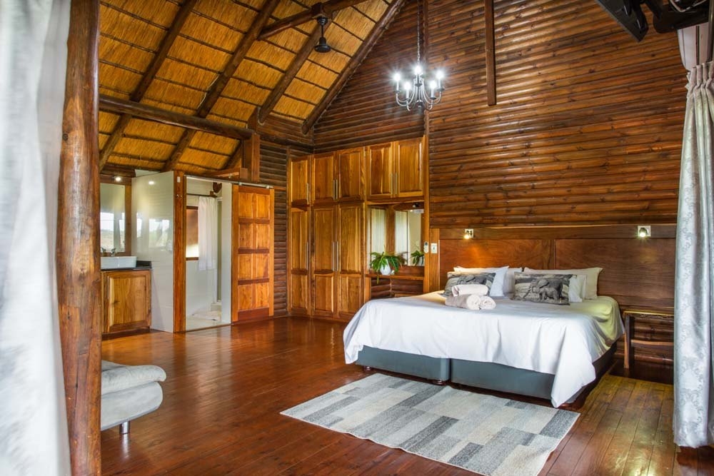 Elephant Walk Retreat Chalet Room