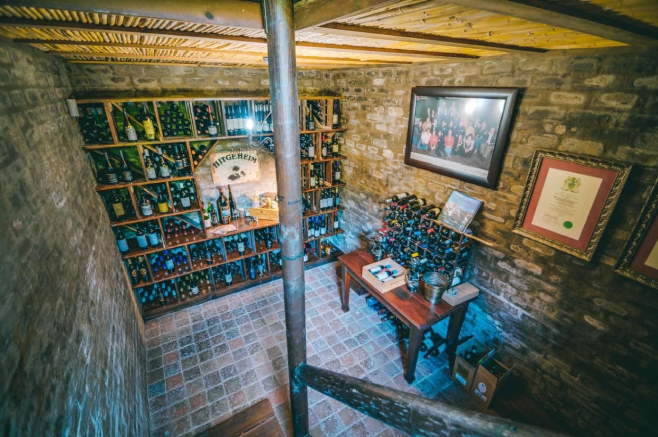 Hitgeheim Country Lodge Wine Cellar