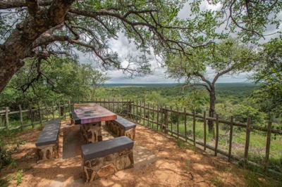 Mountain View Safari Lodge Patio