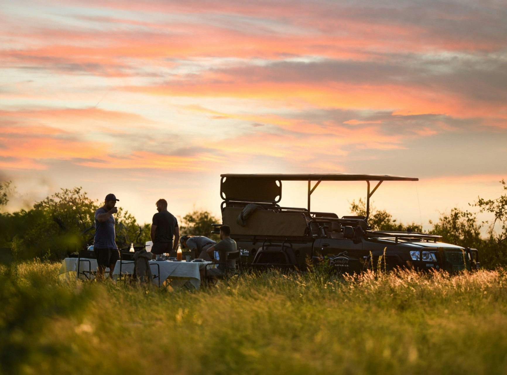 Bundox River Lodge Sundowners