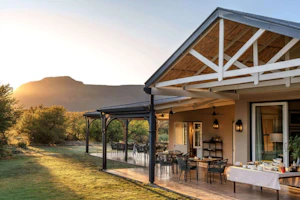 Samara Karoo Lodge